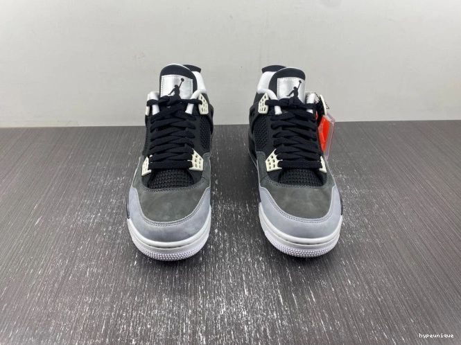 HYPE 626969-030 Fear Retro 4 (2013) Pack Jordan 0811